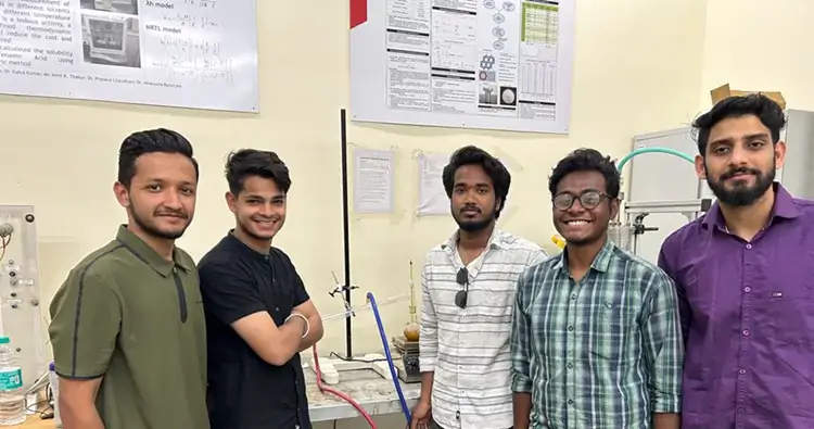 Pushpendu Sinha, Rishabh Kinger, Siddharth Raj, Vivek Negi, Varun Singh Kushwaha