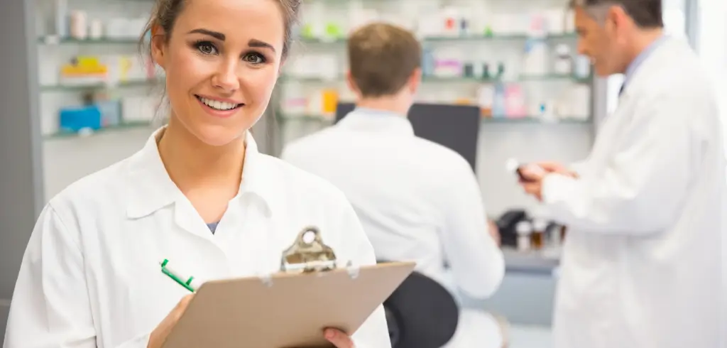 Role of pharmacists in the global healthcare system