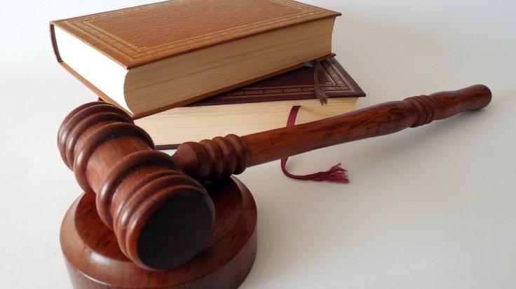 5 traits hotshot corporate lawyers should possess