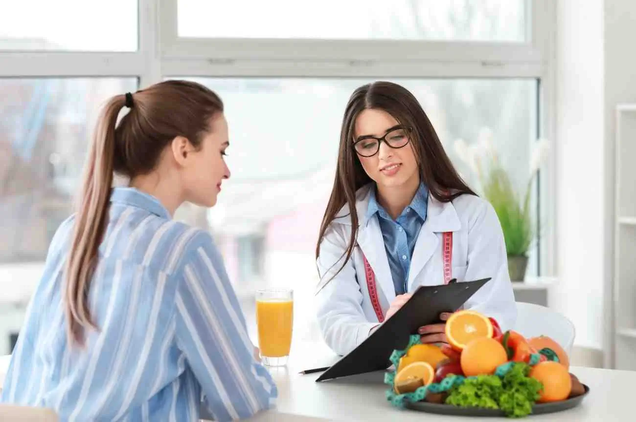 How to become a nutritionist