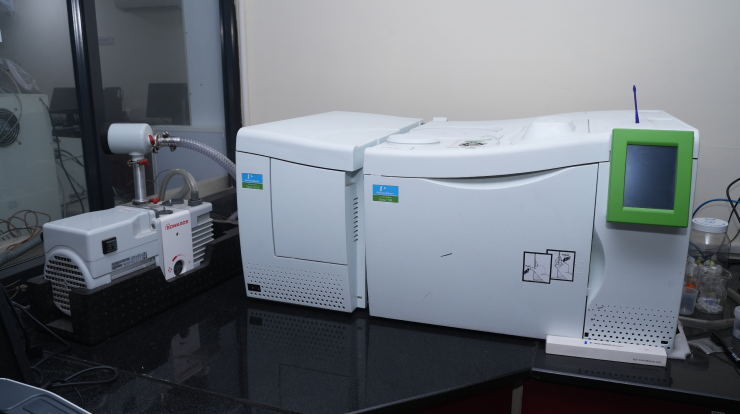 GC-MS (CLARUS SQ8S, Perkin Elmer) GC-MS (CLARUS SQ8S, Perkin Elmer)