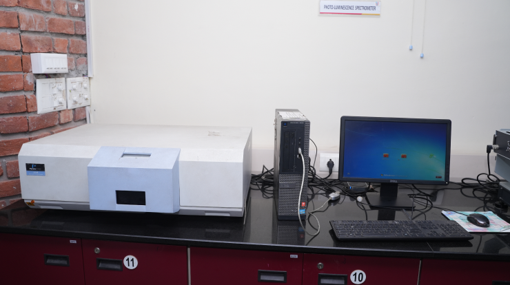 Photoluminescence Spectrophotometer (LAMBDA 45, Perkin Elmer, 2013) Photoluminescence Spectrophotometer (LAMBDA 45, Perkin Elmer, 2013)